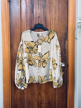 Hutch for Anthropologie white Blouse w/ Yellow Daffodils, Balloon Sleeves M